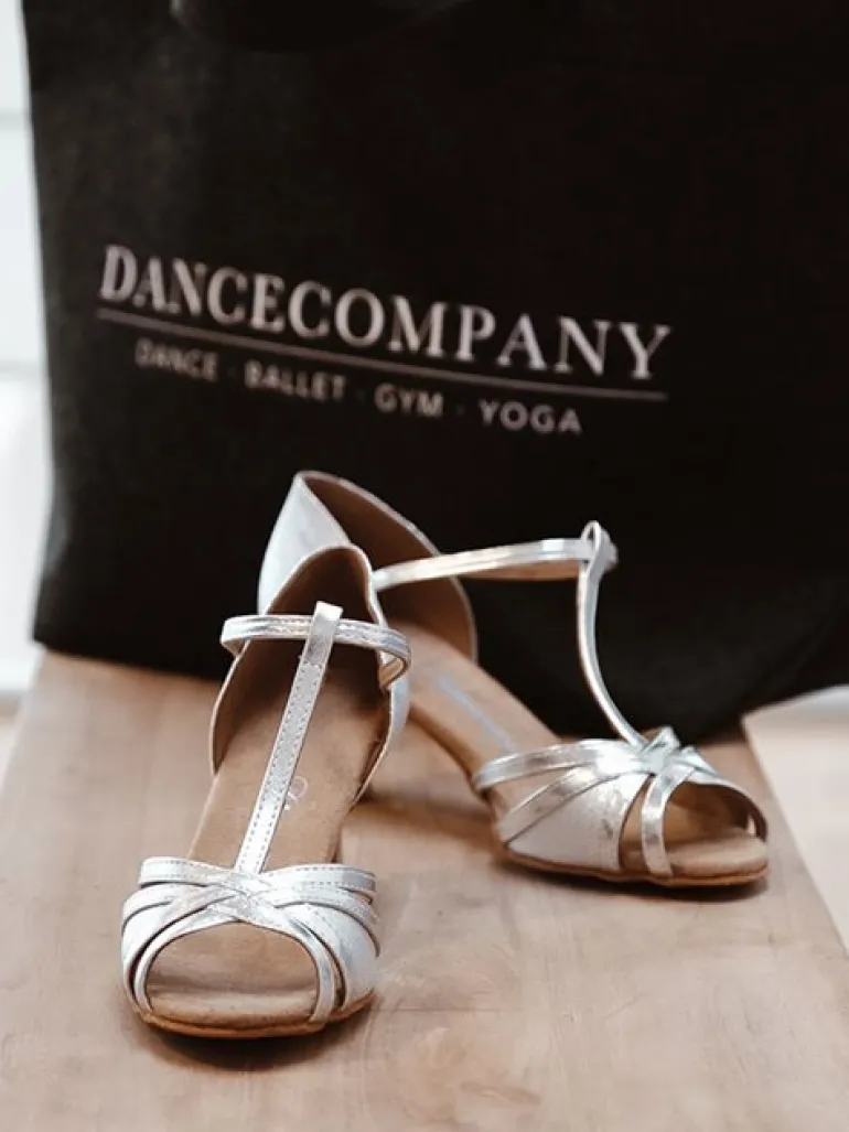 Flot sølv dansesko til tango/salsa/latin med 5 cm hæl