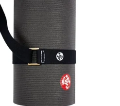 Manduka sort bærestrop til yogamåtter