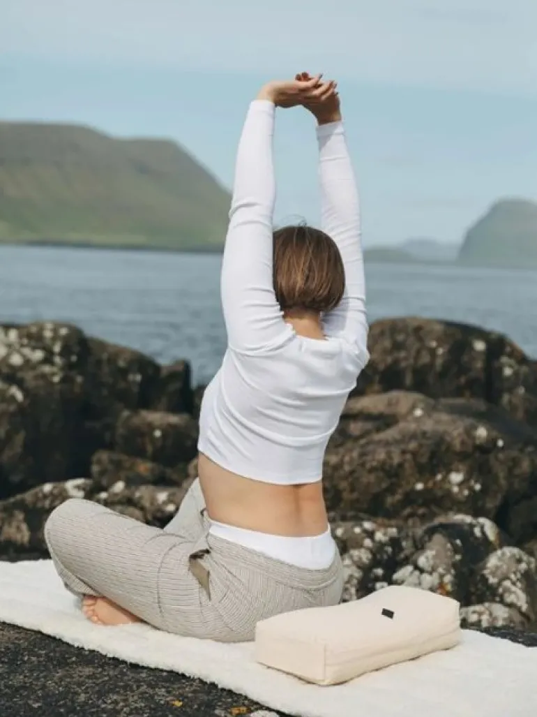Simple Days YOGA meditationspude i ivory